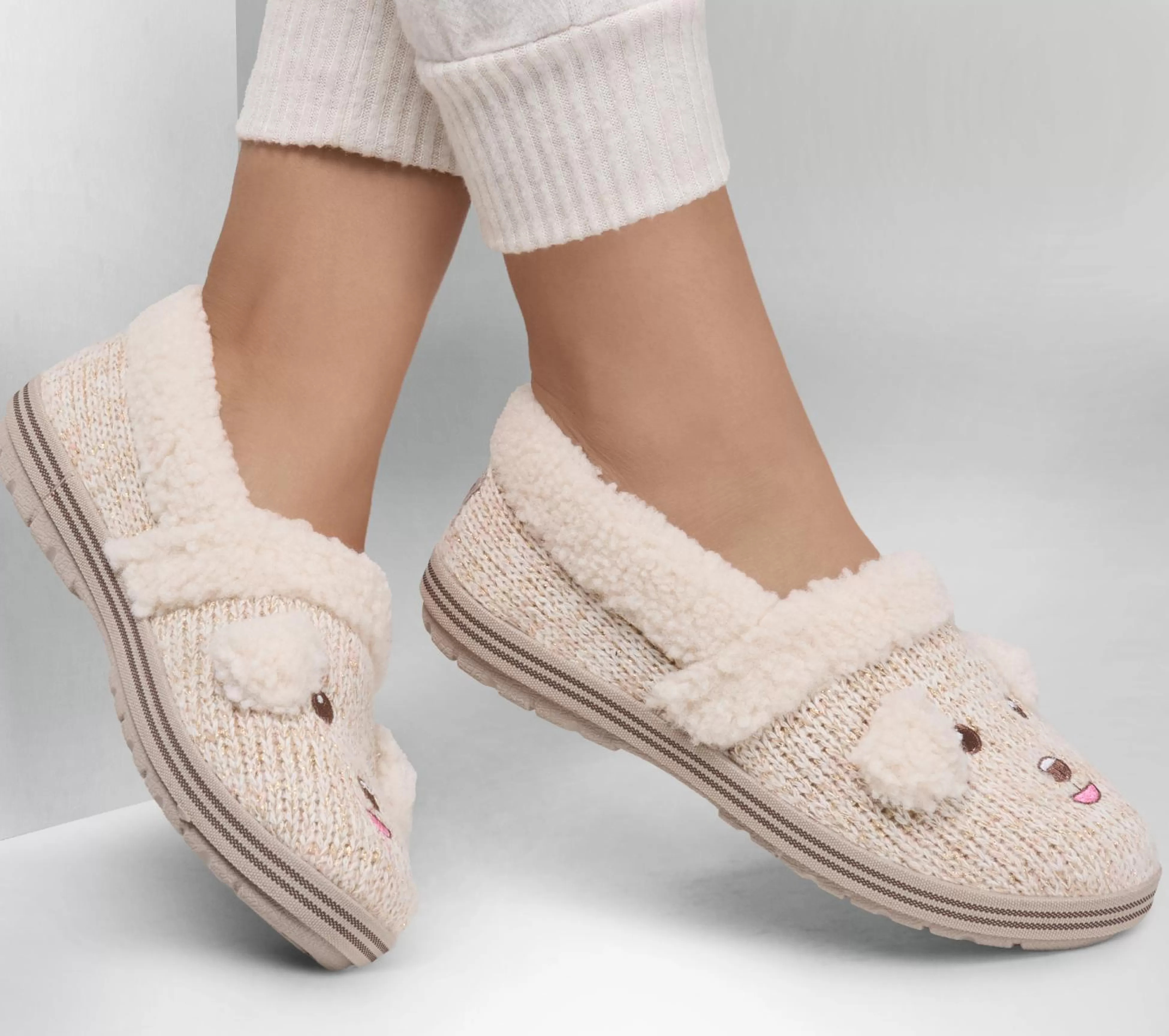 SKECHERS Pantoffels^BOBS Too Cozy - Puppy Pal GEBROKEN WIT