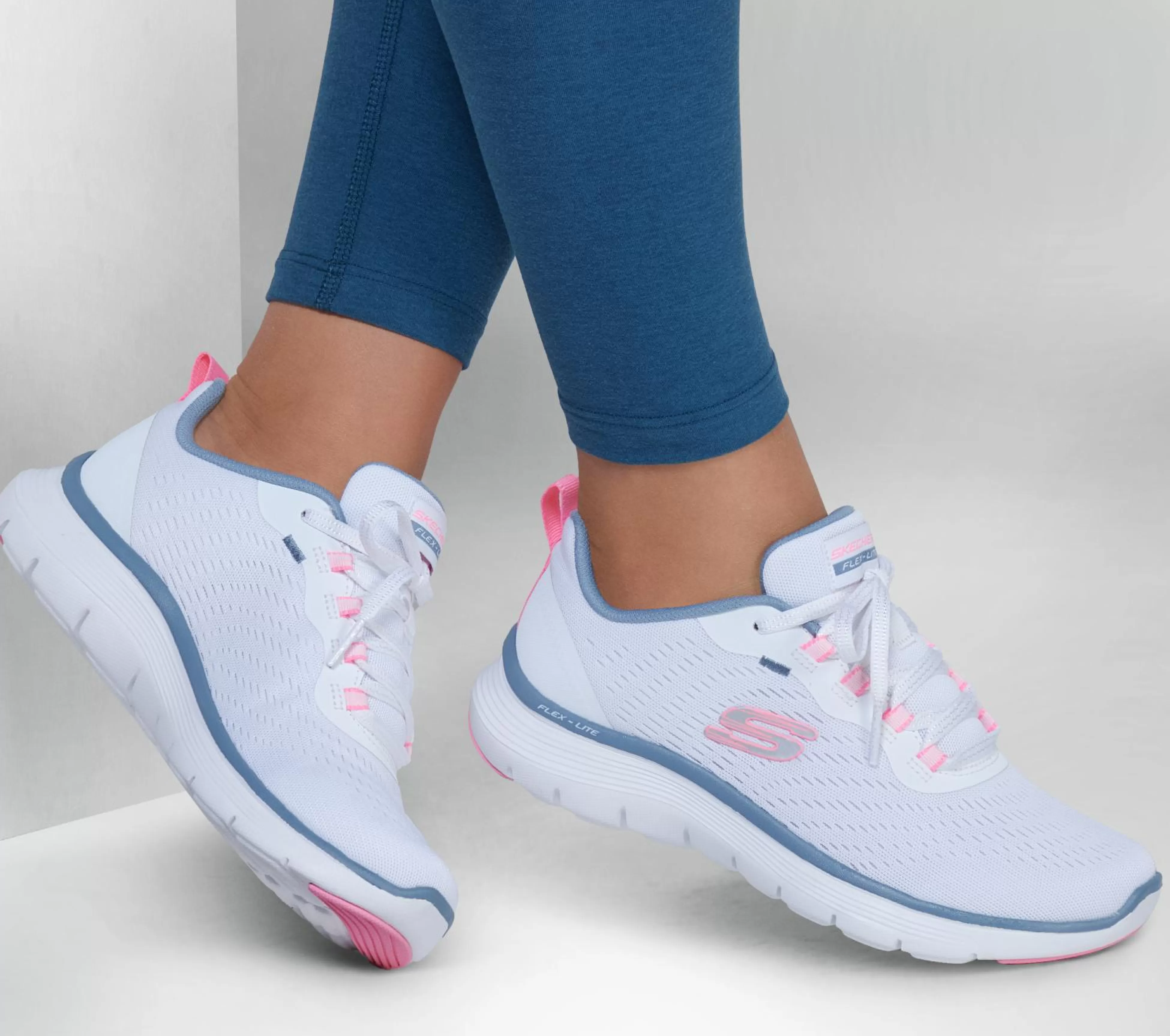 SKECHERS Veterschoenen | Sportieve Sneakers^Flex Appeal 5.0 WIT / ROZE / BLAUW