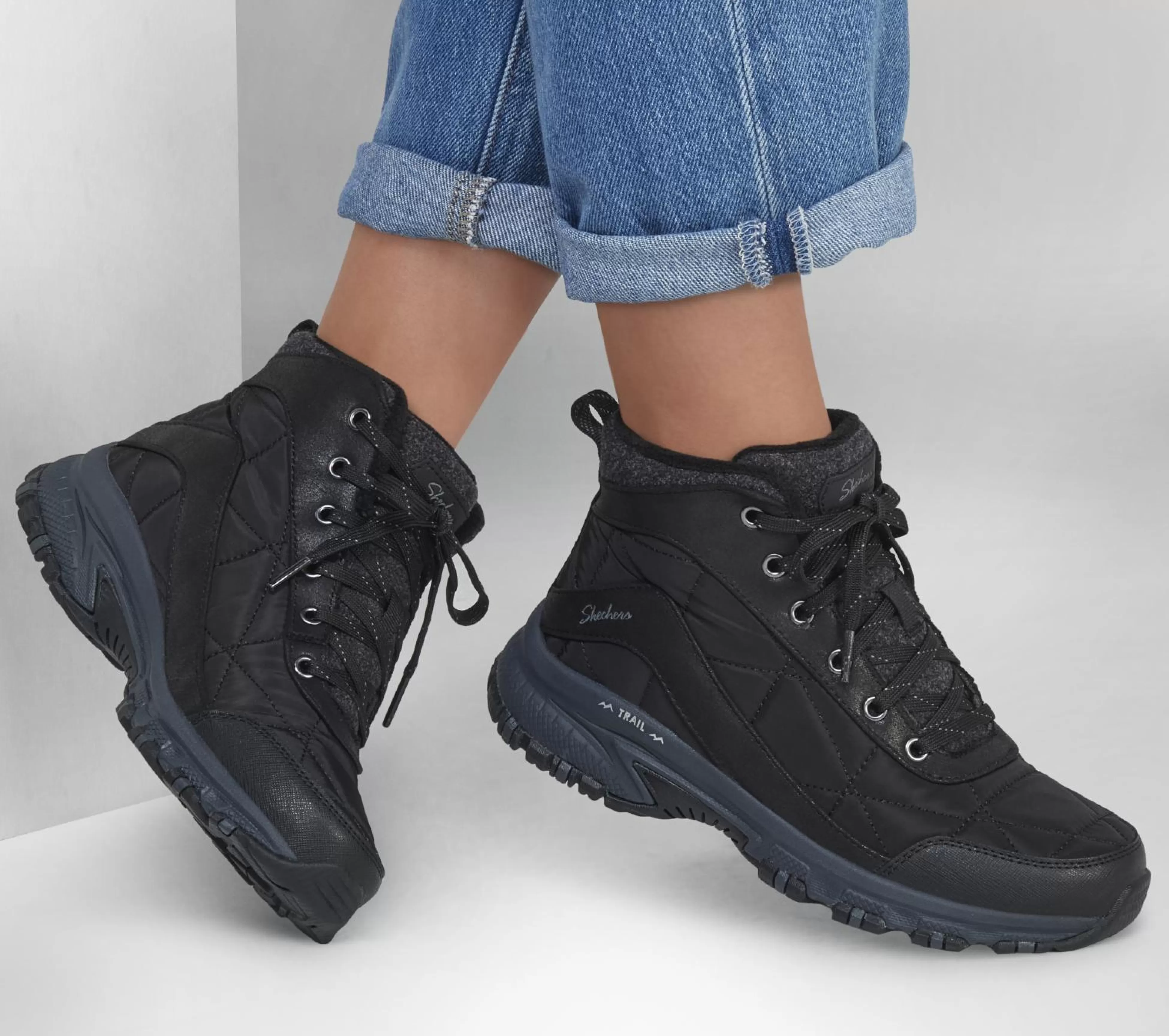 SKECHERS Veterschoenen | Boots^Hillcrest - New Traveler ZWART