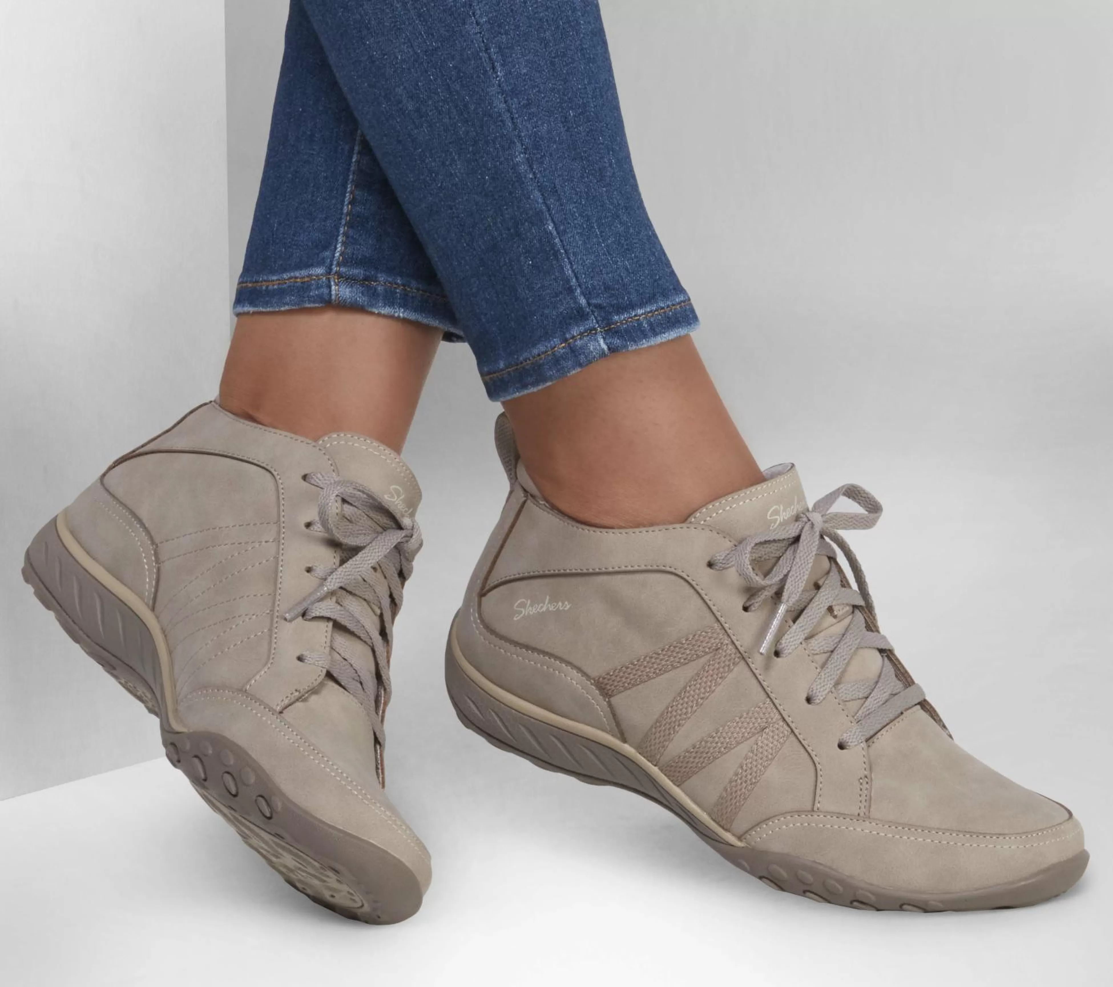 SKECHERS Veterschoenen | Boots^Relaxed Fit: Breathe-Easy - Friendly Ties TAUPE