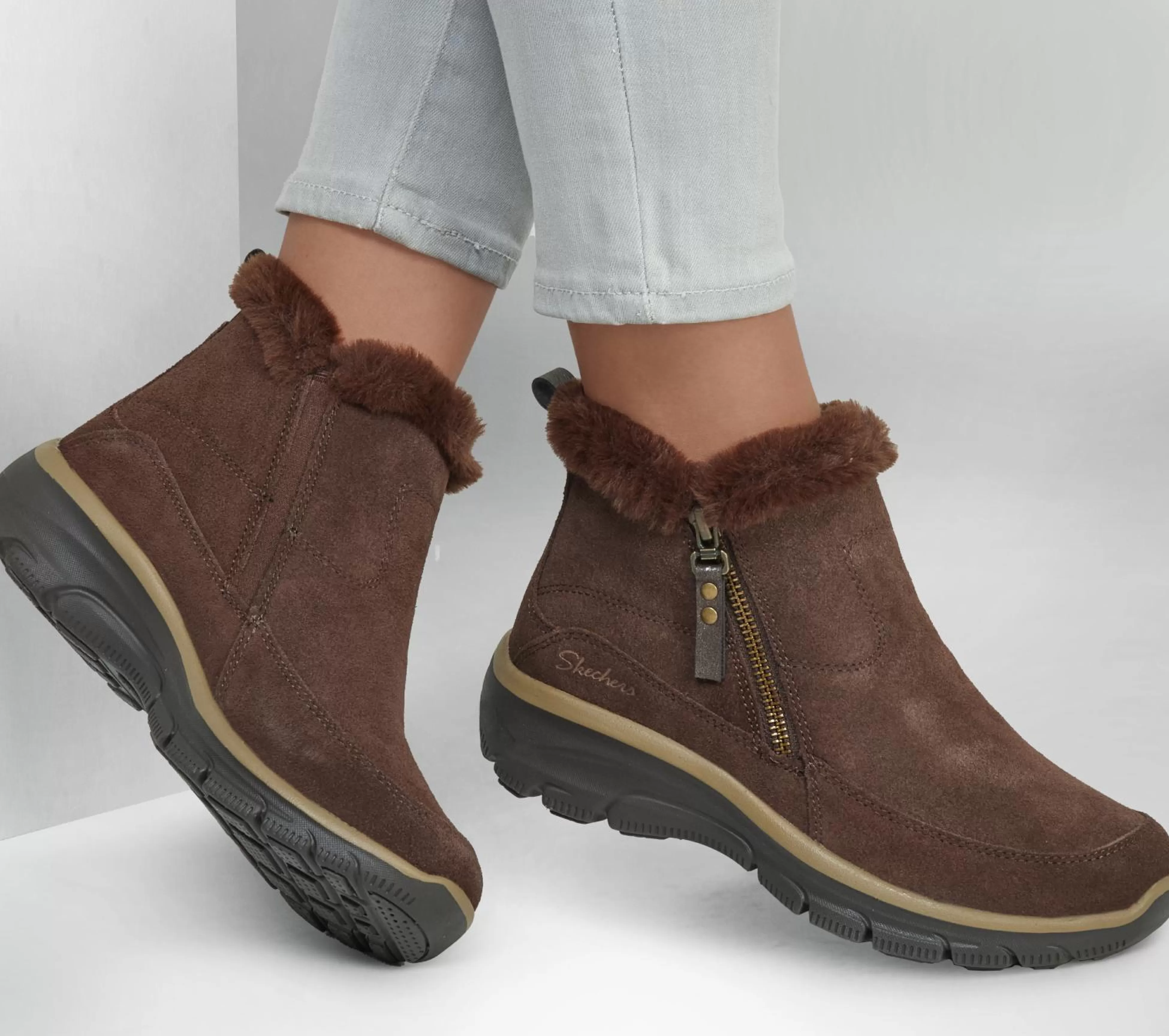 SKECHERS Boots^Relaxed Fit: Easy Going - Cool Zip! BRUIN