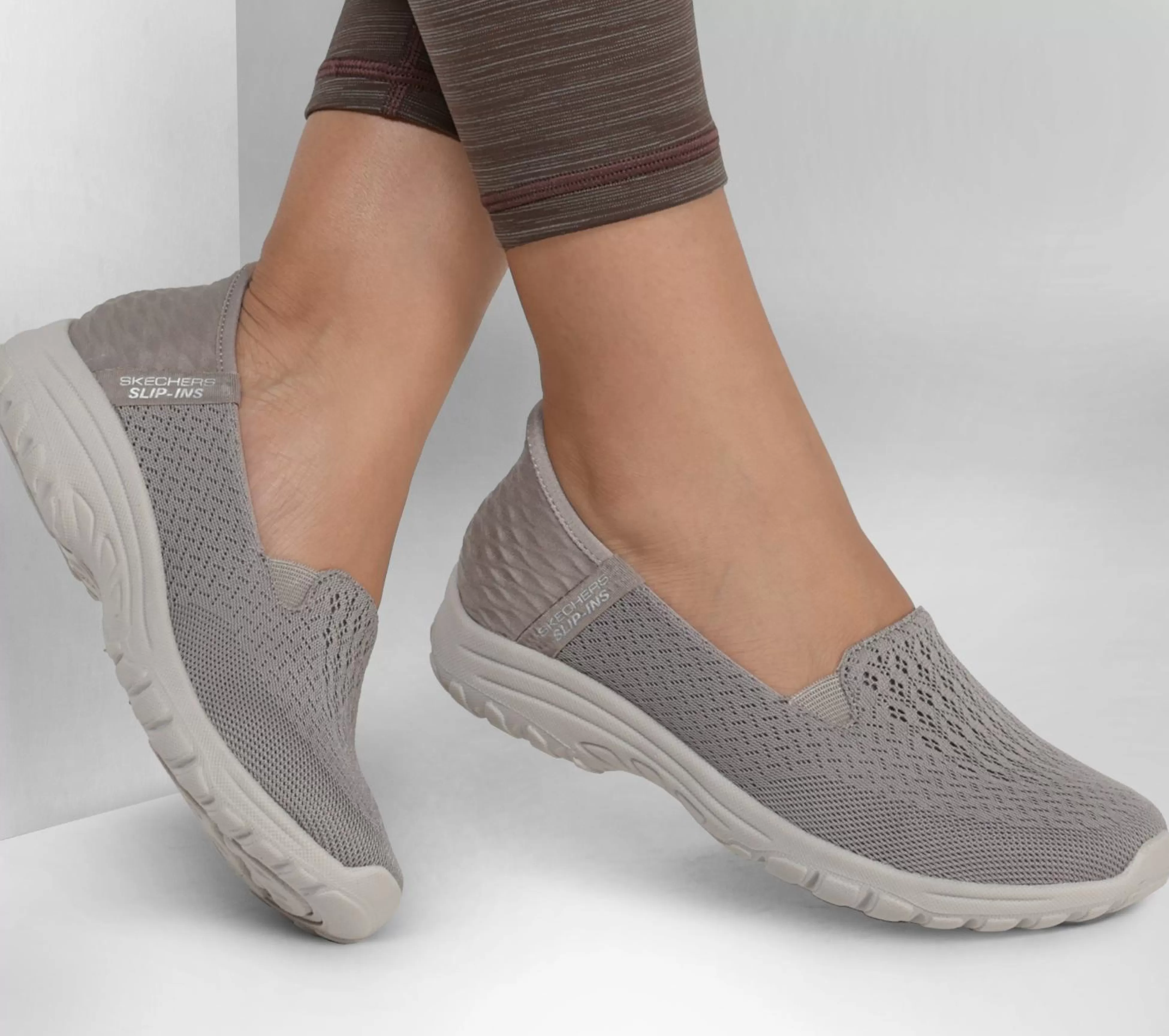 SKECHERS Hands Free Slip-Ins^ Slip-ins RF: Reggae Fest 2.0 - Guiding TAUPE