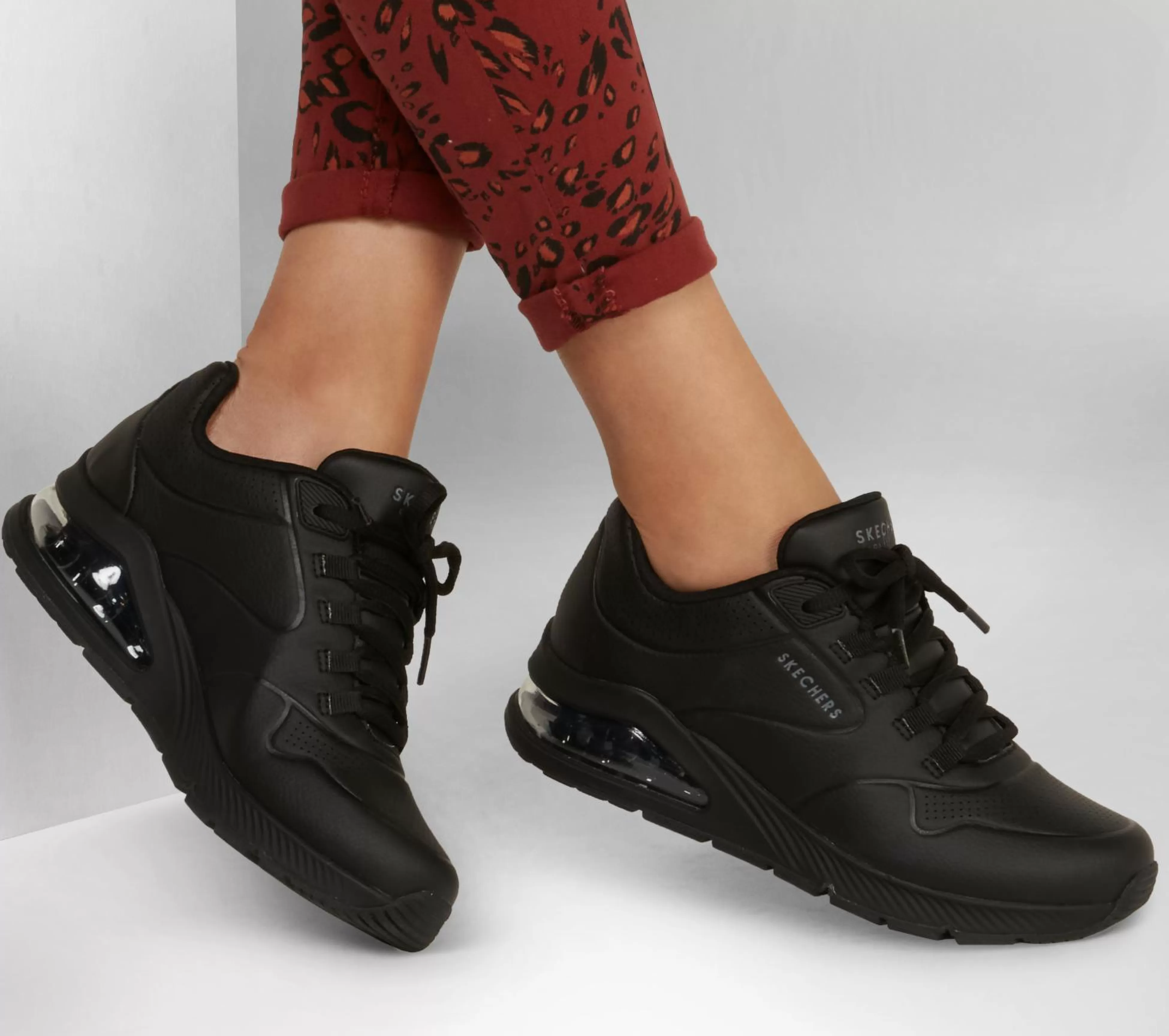 SKECHERS Veterschoenen^Uno 2 - Air Around You ZWART